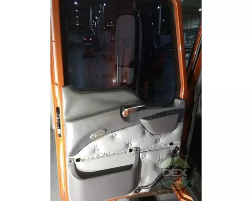 MACK CXU Cab
