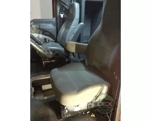 MACK CXU Cab