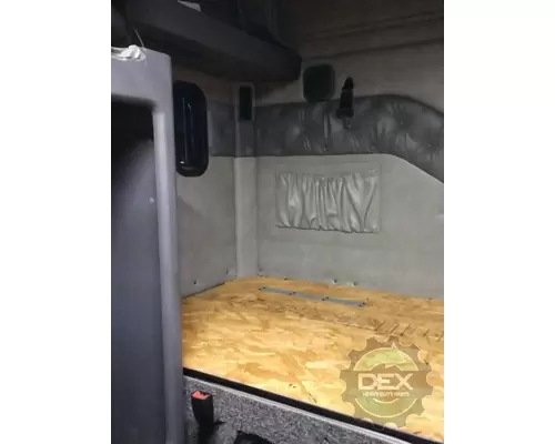 MACK CXU Cab