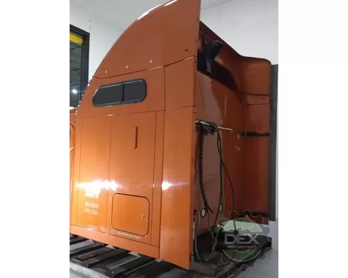 MACK CXU Cab