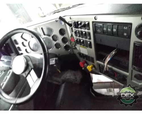 MACK CXU Cab