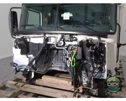 MACK CXU Cab