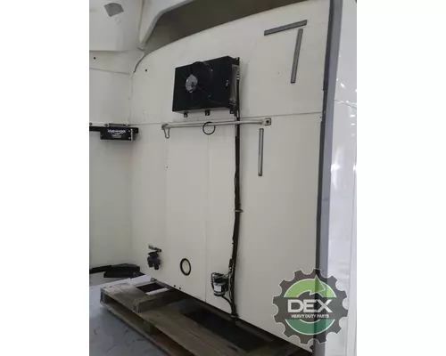 MACK CXU Cab