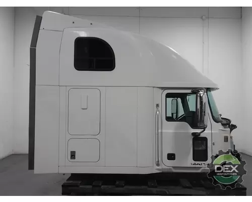 MACK CXU Cab