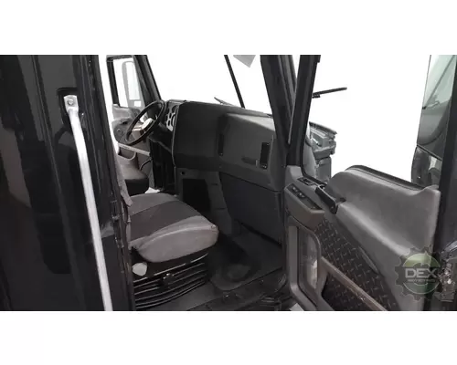 MACK CXU Cab