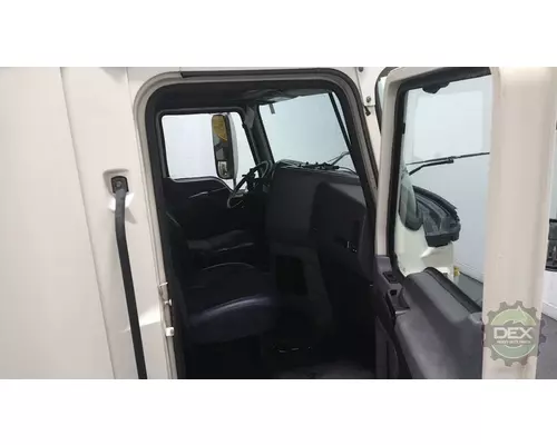 MACK CXU Cab