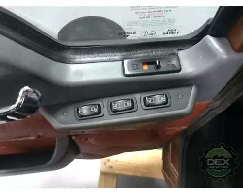MACK CXU Cab