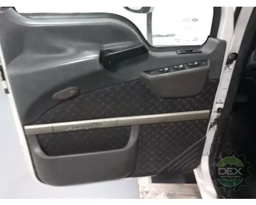 MACK CXU Cab