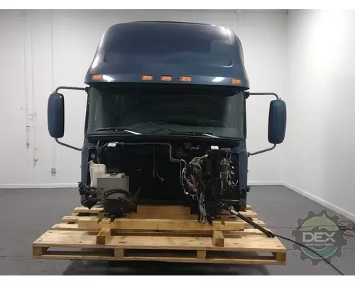 MACK CXU Cab