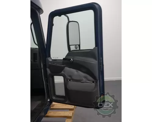 MACK CXU Cab