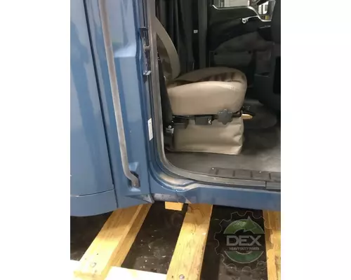 MACK CXU Cab