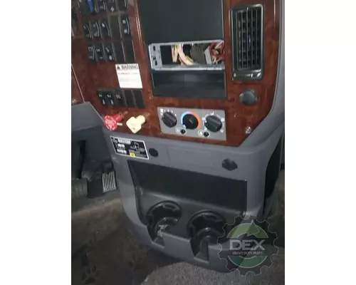 MACK CXU Cab