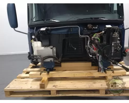 MACK CXU Cab