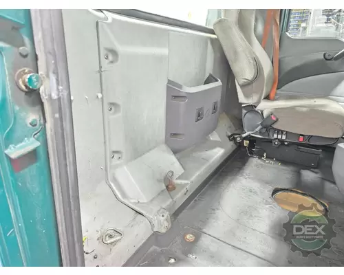 MACK CXU Cab