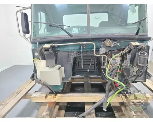 MACK CXU Cab