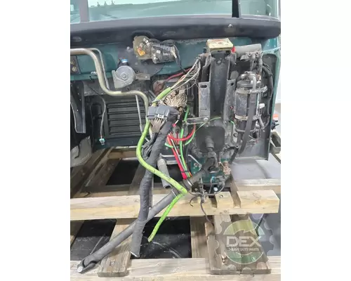 MACK CXU Cab