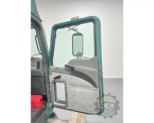 MACK CXU Cab