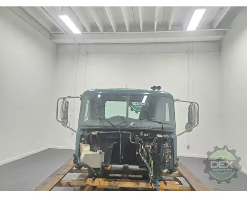 MACK CXU Cab