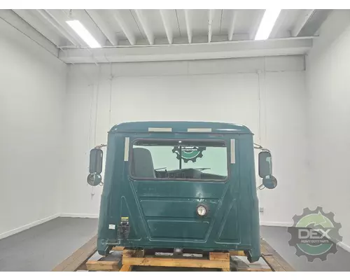 MACK CXU Cab