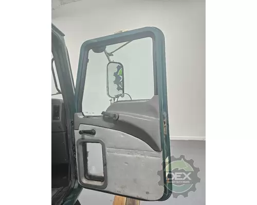 MACK CXU Cab