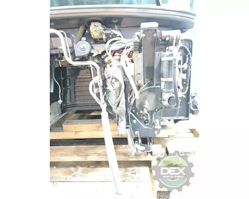 MACK CXU Cab