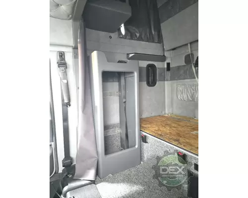 MACK CXU Cab