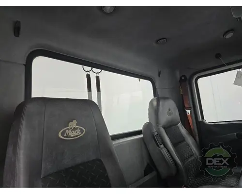 MACK CXU Cab