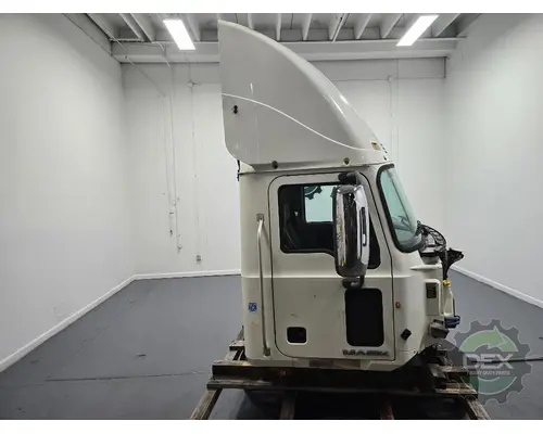MACK CXU Cab