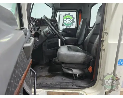 MACK CXU Cab