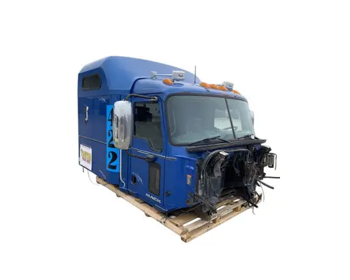 MACK CXU Cab