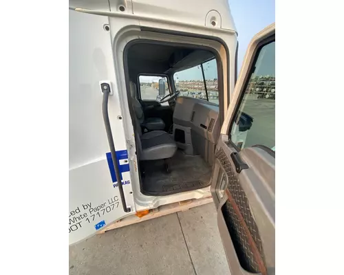 MACK CXU Cab