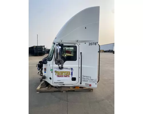 MACK CXU Cab