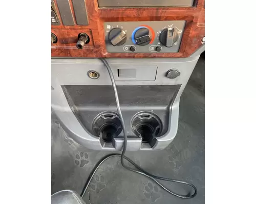 MACK CXU Cab