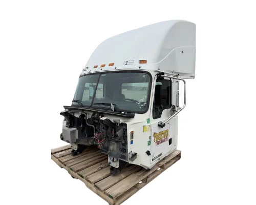 MACK CXU Cab