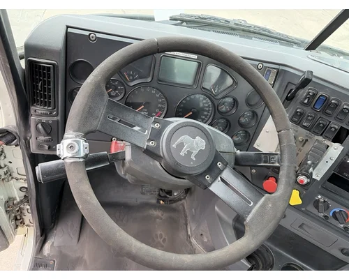 MACK CXU Cab