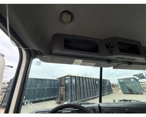MACK CXU Cab