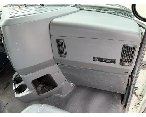 MACK CXU Cab