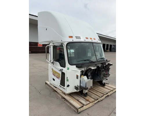 MACK CXU Cab