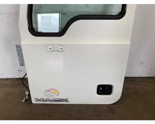 MACK CXU Door Assembly, Front
