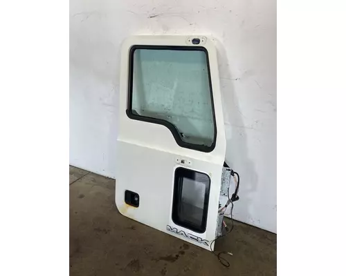 MACK CXU Door Assembly, Front