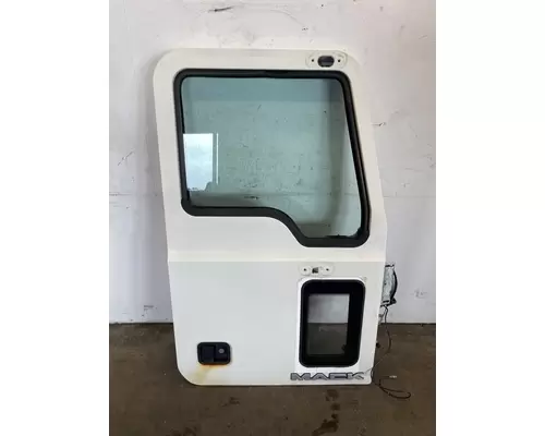 MACK CXU Door Assembly, Front