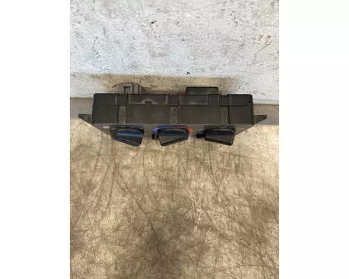 MACK CXU Heater or Air Conditioner Parts, Misc.