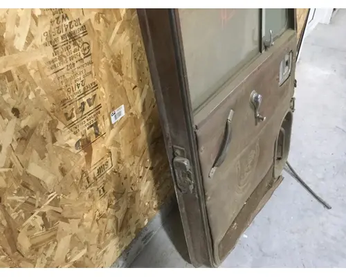 MACK Cabover DOOR-FRONT