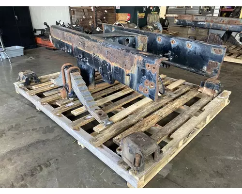 MACK Camelback Suspension