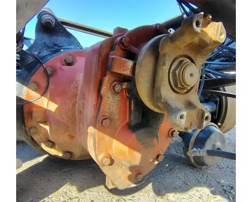 MACK Corporate Air Cutoff Tandem Axle