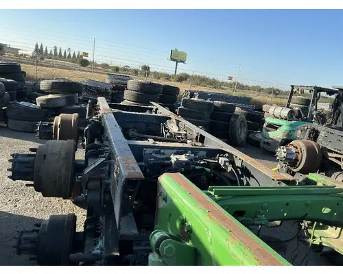 MACK Corporate Air Cutoff Tandem Axle