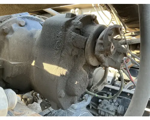 MACK Corporate Air Cutoff Tandem Axle