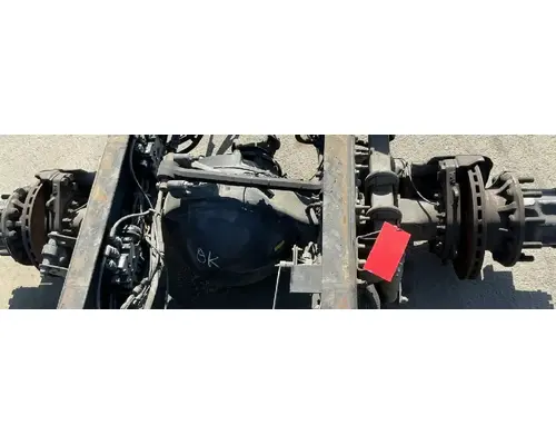 MACK Corporate Air Cutoff Tandem Axle