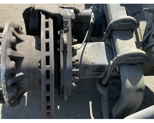 MACK Corporate Air Tandem Cutoffs