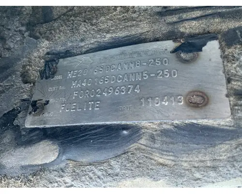 MACK Corporate Air Tandem Cutoffs